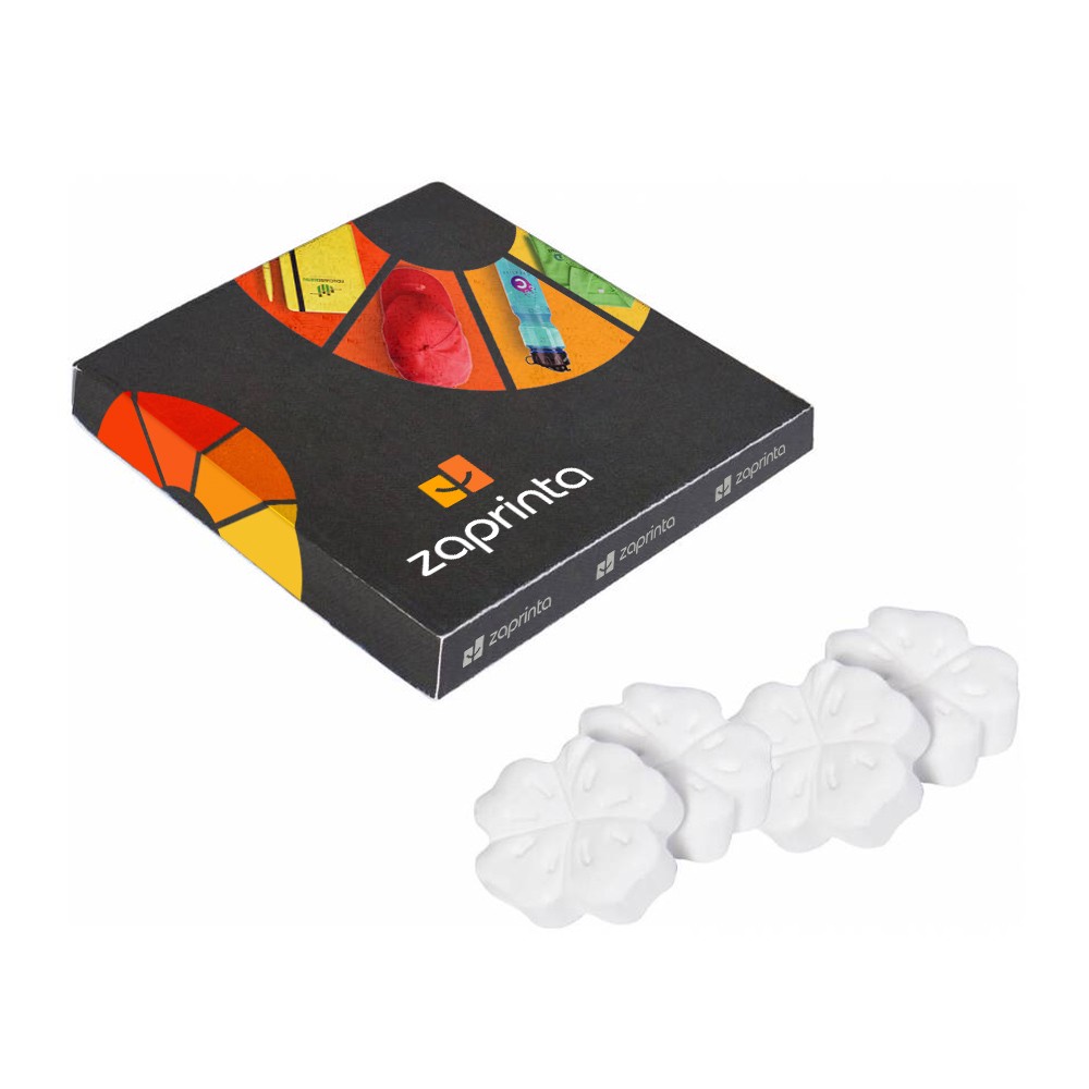 Boîte carrée personnalisée avec 4 bonbons en forme de trèfle